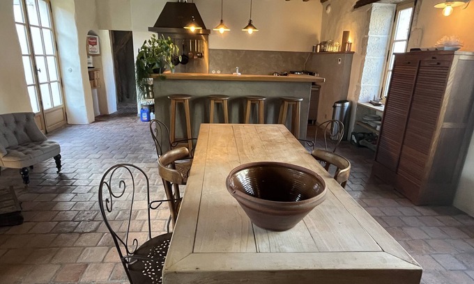 Noyers-sur-Serein House | Rustic house in beautiful Burgundy