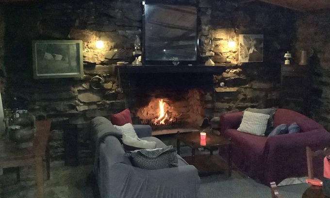Mount Alexander Shire Cabin | Rustic miners cabin