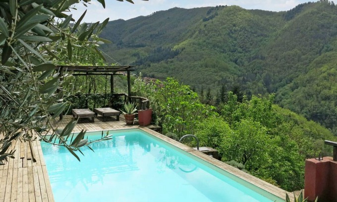Benabbio House | Rustic single house with exclusive swimming pool and large private garden
