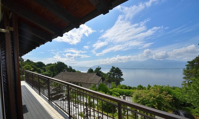 Trarego Viggiona House | Rustic Villa with Lake Views