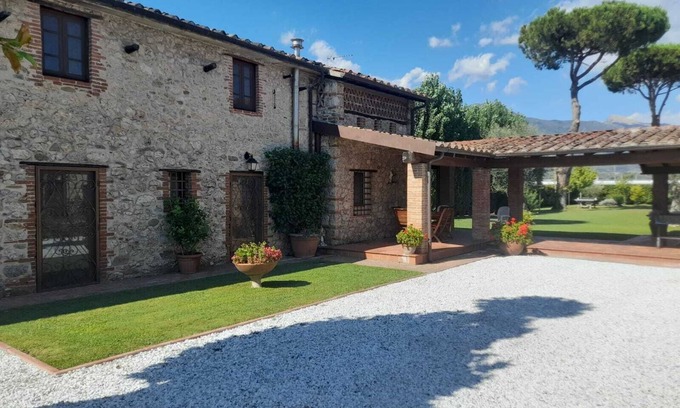 Camaiore House | Rustico Diana 3 km from the sea 20% sea tent air condit Wi-Fi price all included