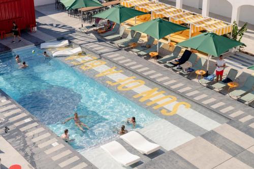 San Antonio Bay Hotel | Ryans Lolas - Adults Only
