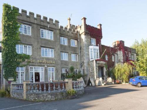 Ryde Hotel | Ryde Castle by Greene King Inns