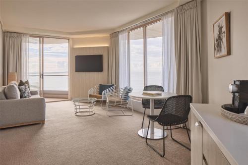 Cronulla Hotel | Rydges Cronulla Beachside