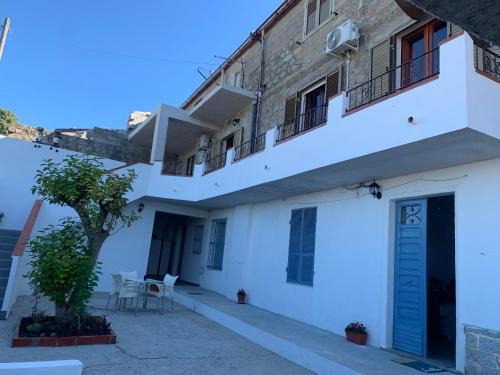 Sarule House | S Istentu