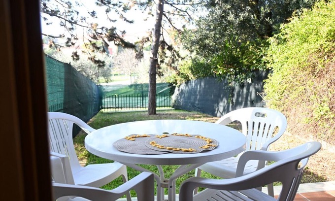 Sirolo Apartment | S075 - Sirolo, two-room apartment with garden in the center