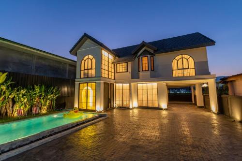 Pa Tan Villa | Sabai Sabai Villa in Chiang Mai at Jing Jai Market