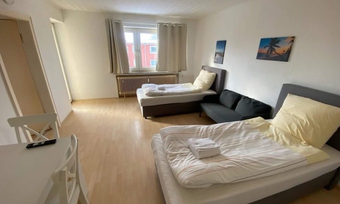 Neumuenster House | Sachsenring 85 - 2 bedrooms with parking space