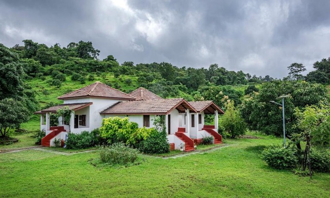 Pen Villa | SaffronStays Sattva - pet and eco-friendly villa in Mumbai's outskirts