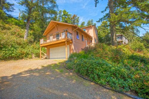 Pacific City House | Sailboat Inn