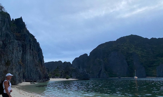 Coron Boat Rental | Sailing in a Catamaran at Palawan Coron