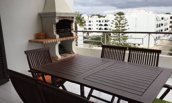 Salgados Apartment | Salgados Beach/Galé - Excellent 1 + 1 Bedroom Apartment
