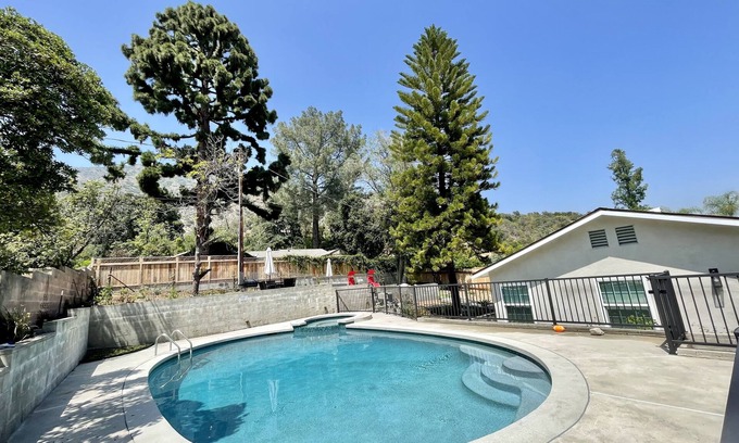 Sierra Madre House | Salt Water Pool Over Look Mountain View