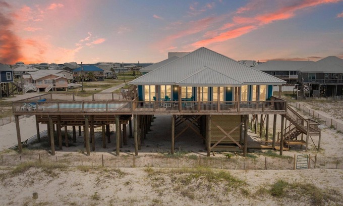 Dauphin Island House | Sandarosa – Gulf Front Luxury with Private Heated Pool