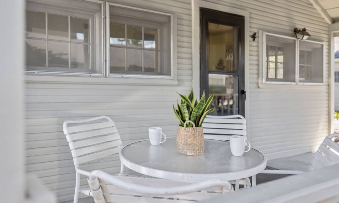 Traverse City Cabin | Sandbar Cottage 4 The