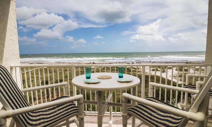 Cocoa Beach Condo | SANDCASTLES DIRECT OCEANFRONT CONDO-FALL, WINTER, FEBRUARY, MARCH 2026 AVAILABLE