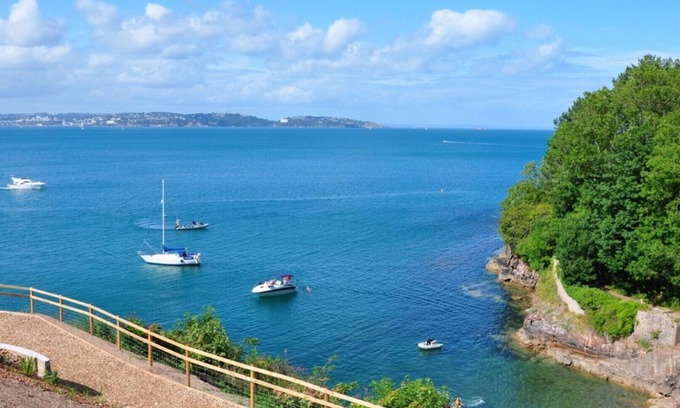 Brixham Apartment | Sandpiper 2 - Two Bedroom Apartment, Sleeps 4