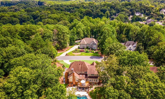 Sandy Springs House | Sandy Springs Celebrity Estate on 2 acres