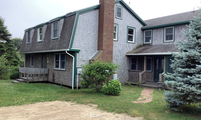 Block Island House | Sandy’s House, A Spacious and Welcoming Multi-family Retreat/Thursday Turnover