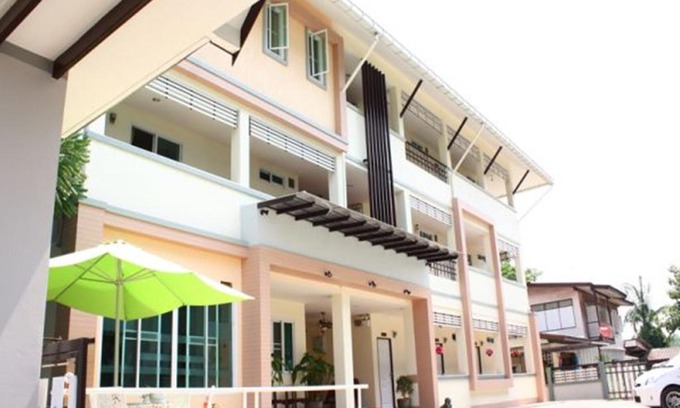 Mak Khaeng Hotel | Santipran Place