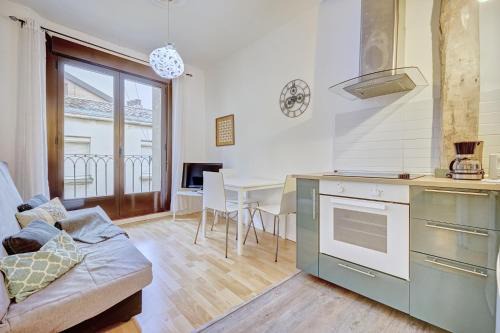 Haro Apartment | Santo Tomás I