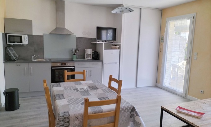 Eugenie-les-Bains House | Sapcious T2 classified 3 * in 50 m of the thermal baths.