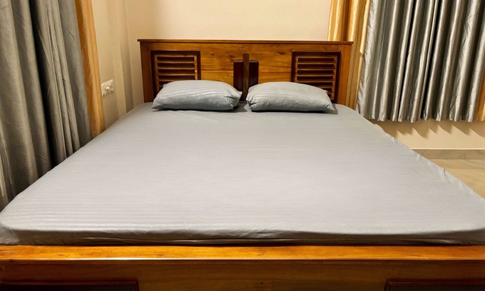 Perintalmanna Apartment | Saraa Homes - 2BHK Self Service Furnished Apt with Balcony near Kalari & MES