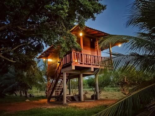 Kalametiya Villa | Sarada lagoon view cabana