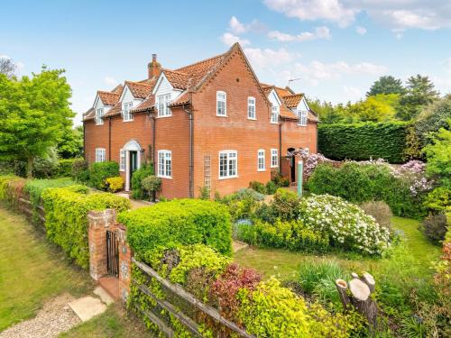 Aldborough House | Scarrow Beck House