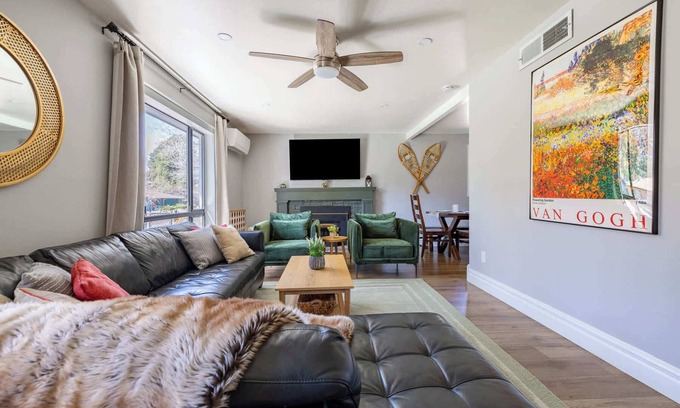 Flagstaff House | Scenic Mountain Getaway by the Park