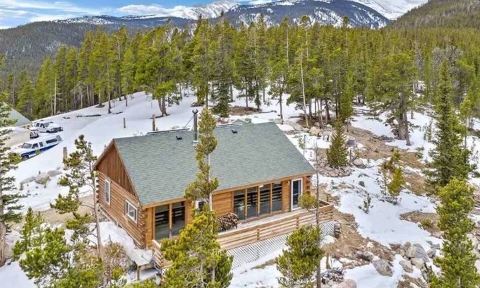 Saint Mary's Cabin | Scenic Mountain Retreat in Idaho Springs