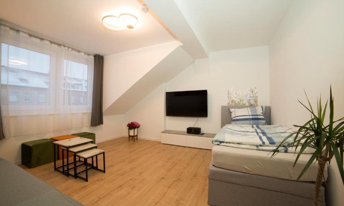 Ilversgehofen Apartment | Schöne Ferienwohnung 80m2, 3 Schlafzimmer, 2 Bäder, Zentrumnah, 3OG