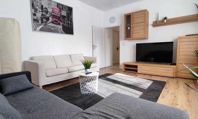 Lindenhof Apartment | Schöne Gemütliche Wohnung
