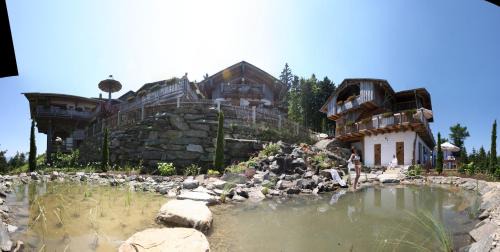 Neukirchen Beim Heiligen Blut Hotel | Schönblick Hohenbogen
