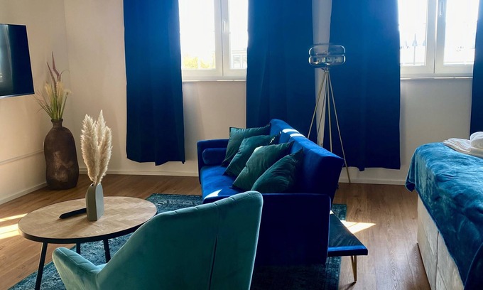 Altstadt Condo | Schängel Chic apartment centrally located in the old town