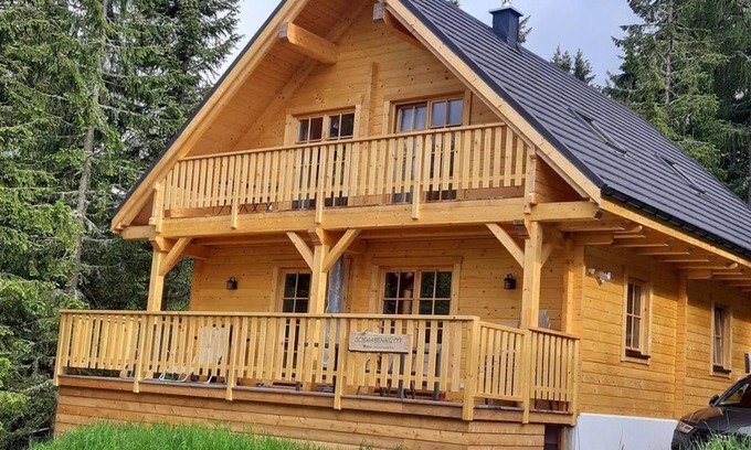 Albeck House | Schwabenhütte - Ferienhaus, Dusche und Bad, WC, Waldseitig