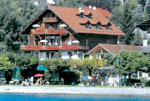 Altmuenster Bed & Breakfast | Schweizerhof am See