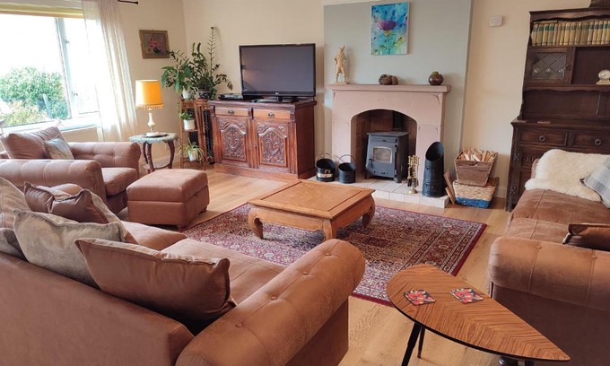 Cockburnspath Villa | Scottish sea view near beach