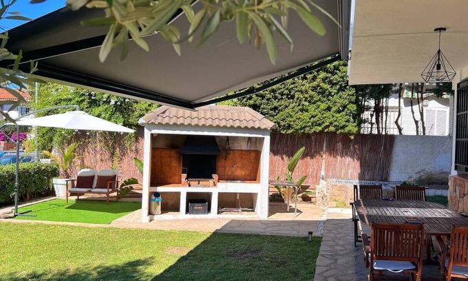 Calafell Ski Chalet | Sea and Mountain in Calafell