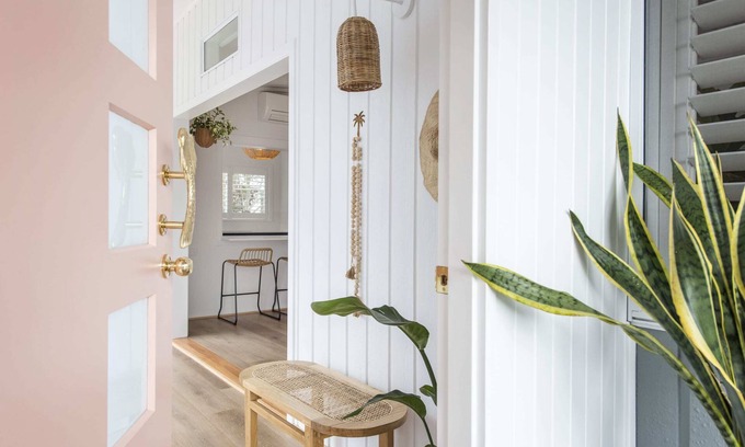 Yamba House | Sea Breeze Cottage - Oceanstays - Pet Friendly