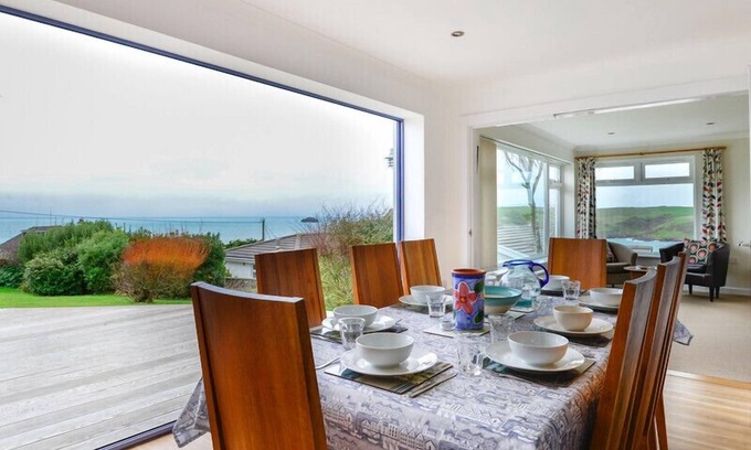 Trebetherick Cottage | SEA MIST, pet friendly, with hot tub in Polzeath