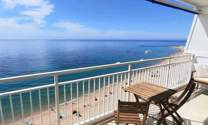 Old Town Apartment | Sea of Dreams. Apartamento Frente al Mar. Ideal Para Parejas