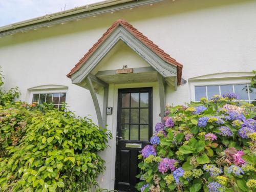 Aberporth House | Sea Rose