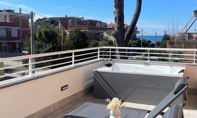 Lavinio Lido di Enea Apartment | Sea View Apartment (La Perla del Mare Anzio)