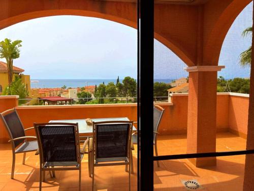 Los Puertos Apartment | Sea view apartment with garden Mojon Hills