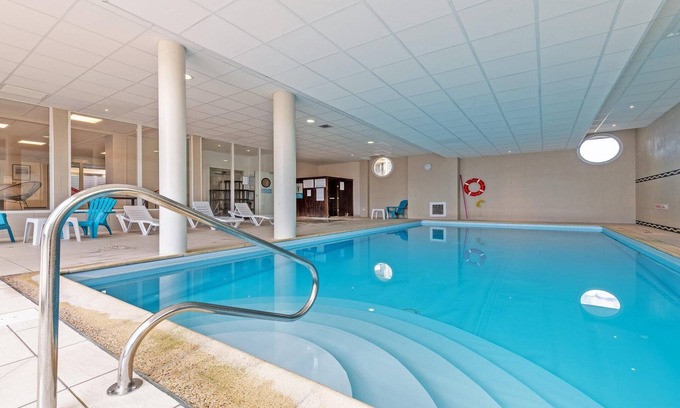 Plougonvelin Apartment | Sea-View Family Apartment
