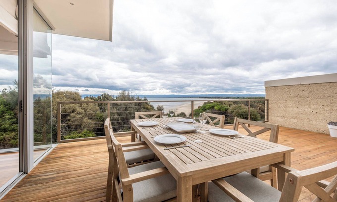 East Coast Tasmania House | Sea View - Freycinet Holiday Houses