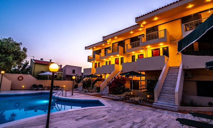 Stalos Apartment | Sea view room in Orestis hotel