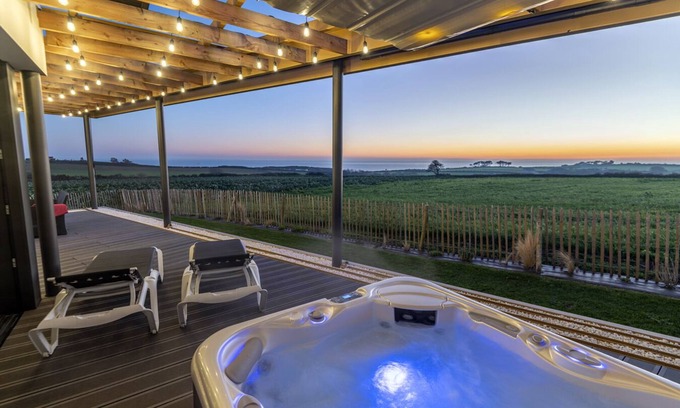 Plougonvelin Villa | Sea view villa with private spa