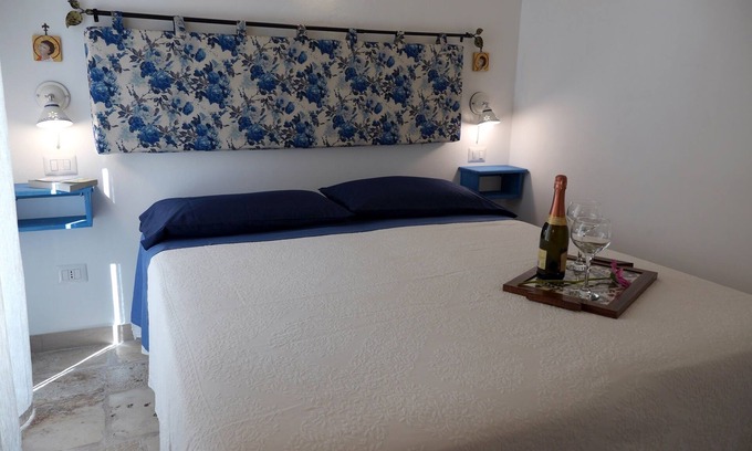 Polignano a Mare Apartment | Seafront Apartment in Polignano a Mare for 2 people
